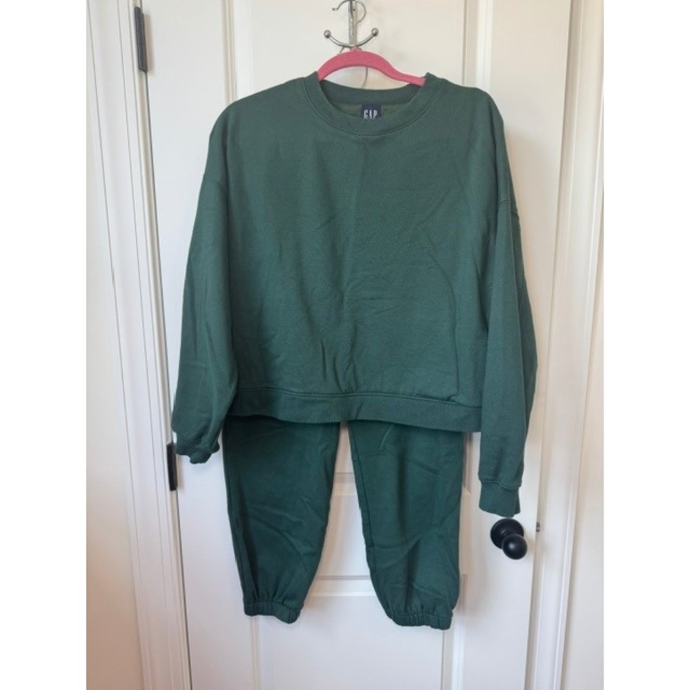 Gap Womens Forest Green Fleece Sweatshirt and Joggers 2 Piece Lounge Set M